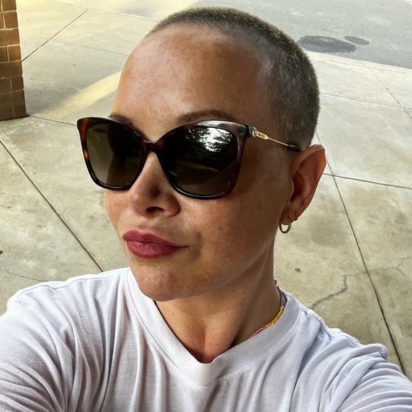 Meet your Posher, Allison - Picture 5 of 6